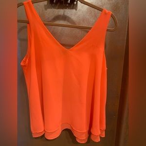 Sleeveless layered V-neck top